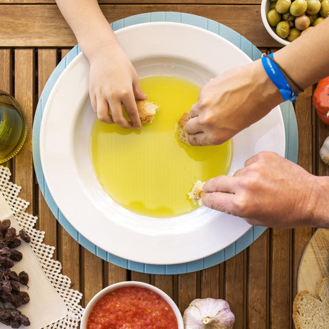 Extra Virgin Olive Oil & Vinegar|Aceite de Oliva Extra Virgen y Vinagre