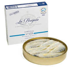Small Sardines do Xeito in Olive Oil 15/20 pcs La Brujula 130g Tin | Sardinillas Do Xeito en Aceite de Oliva 15/20 Pc La Brujula 130g