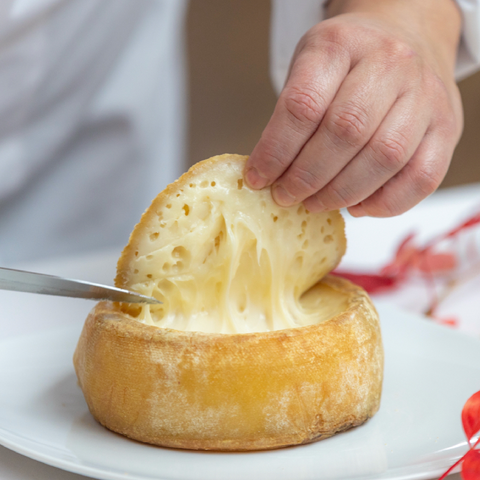 Torta del Casar Whole Creamy Cheese DOP | Torta del Casar  P.D.O. Queso Cremoso