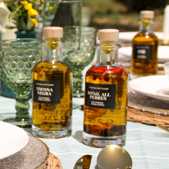 Argudell E.V. Olive Oil Infused With Chilli, Garlic And Peppers | Aceite de Oliva E.V. Argudell Infusionado con Cayena, Ajo y Pimienta