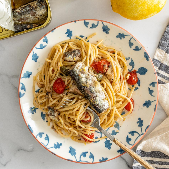 Small Sardines in Olive Oil 12/15 pcs La Brujula 115g Tin
